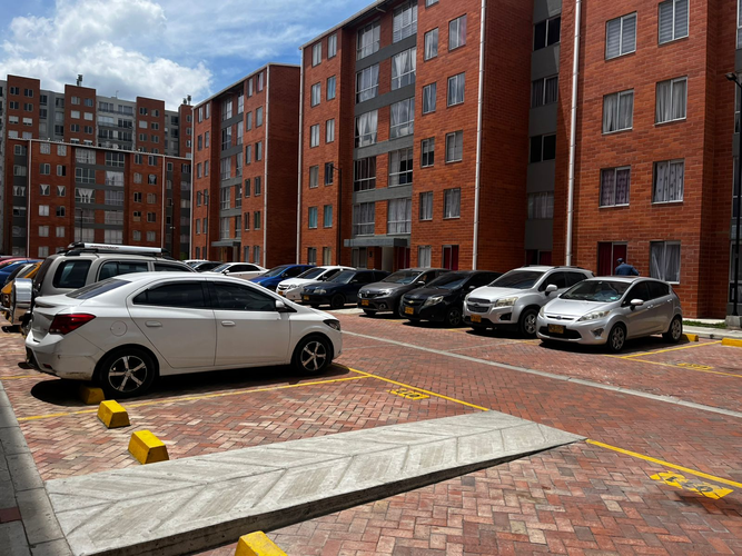 Apartamento de 2 alcobas en venta en El Cortijo, Madrid, 41 m² · foto 16 de 24