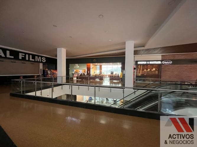 Local en arriendo en Colombia, Medellín, 254 m² · foto 3 de 10