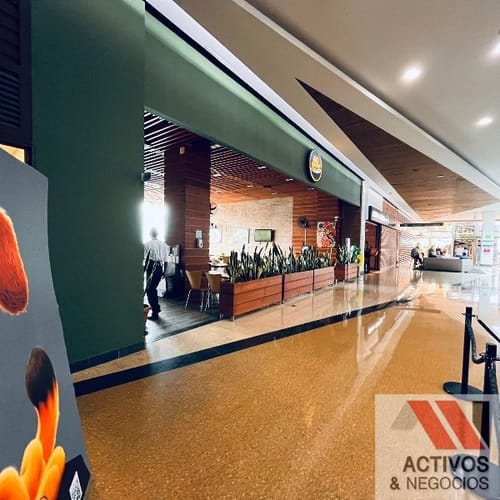 Local en arriendo en Colombia, Medellín, 254 m² · foto 4 de 10