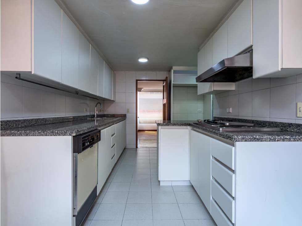 Apartamento en venta en El Refugio, Bogotá · foto 11 de 24