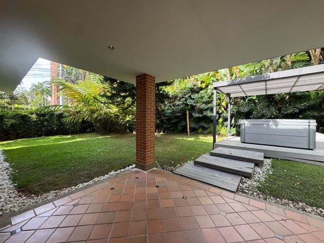 Casa de 4 alcobas en venta en El Esmeraldal, Envigado, 345 m² · foto 5 de 17