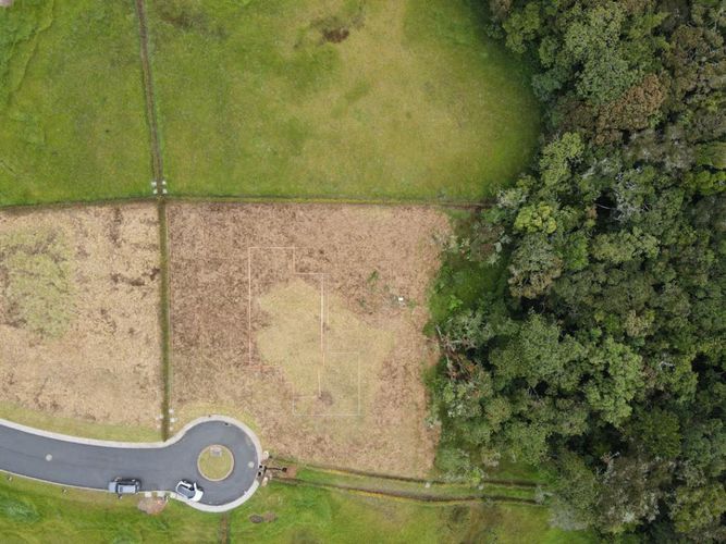 Lote en venta en Loma Del Escobero, Envigado, 3040 m² · foto 4 de 5