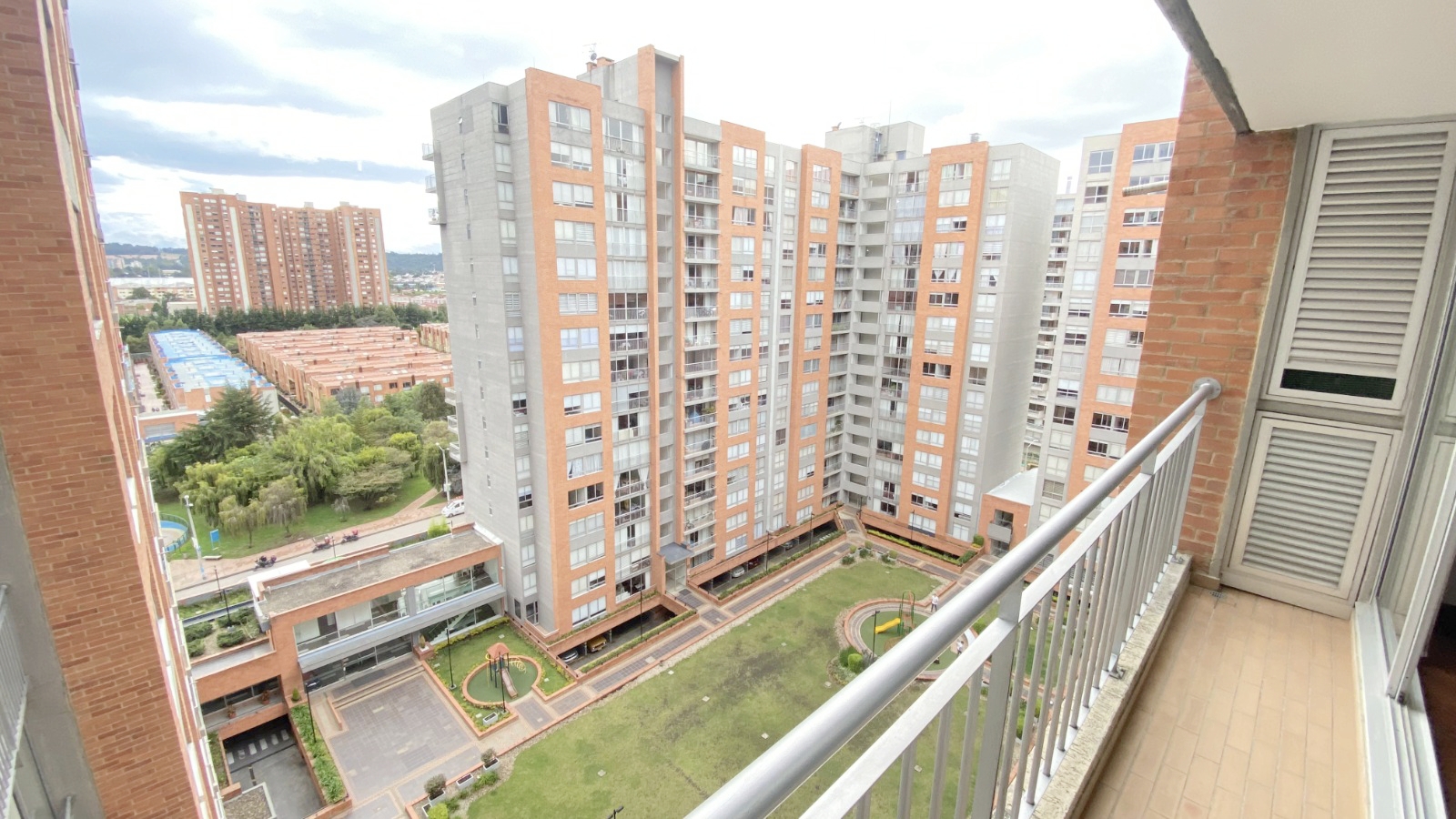 Apartamento en Arriendo en Alameda, Bogotá