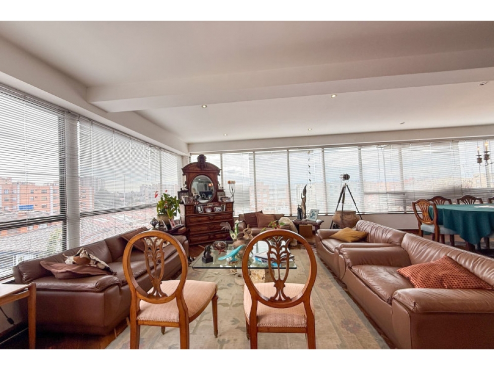 Apartamento de 3 habitaciones en venta en Cedritos, Bogotá — imagen 1 de 18