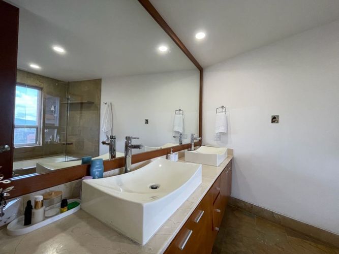 Apartamento de 2 alcobas en venta en San Lucas, Medellín, 138 m² · foto 9 de 9