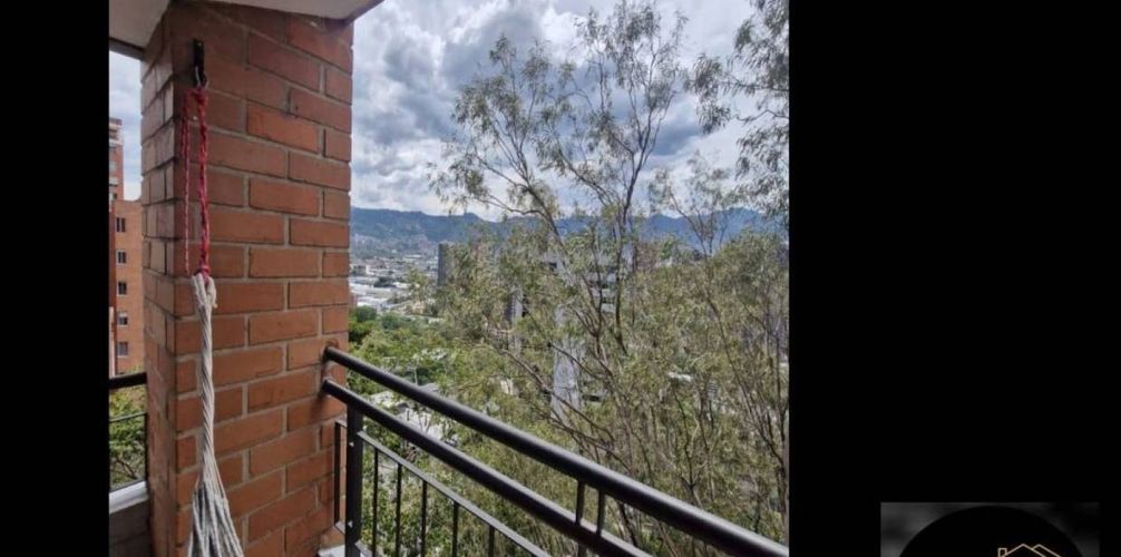 Apartamento en venta en Castropol, Medellín, 145 m² · foto 2 de 17