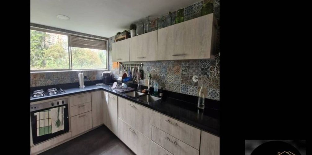 Apartamento en venta en Castropol, Medellín, 145 m² · foto 5 de 17