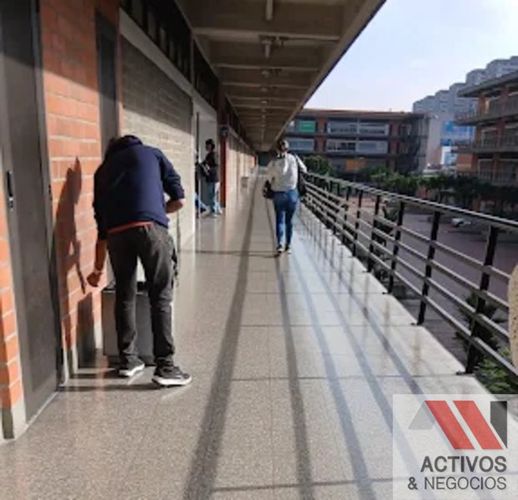 Local en arriendo en El Poblado, Medellín, 1165 m² · foto 4 de 8