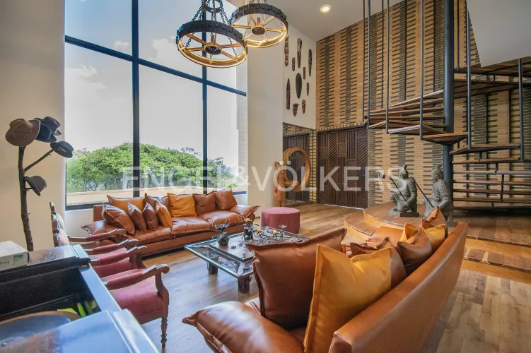 Casa de 4 alcobas en venta en Yerbabuena, Chía, 384 m² · foto 3 de 18