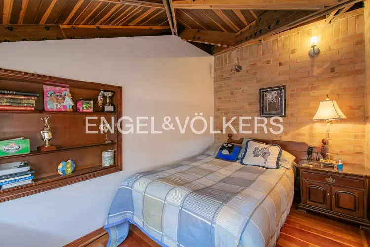 Casa de 6 alcobas en venta en Aposentos, Sopó, 599 m² · foto 9 de 16