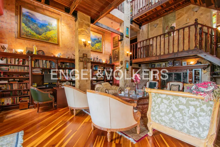 Casa de 6 alcobas en venta en Aposentos, Sopó, 599 m² · foto 5 de 16