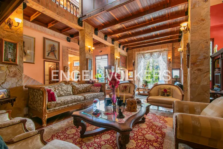 Casa de 6 alcobas en venta en Aposentos, Sopó, 599 m² · foto 4 de 16