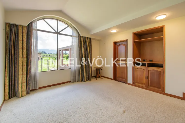 Casa de 5 alcobas en venta en Pueblo Viejo, Cota, 600 m² · foto 12 de 18