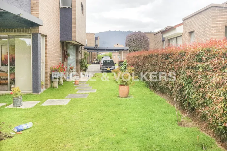 Casa de 3 alcobas en venta en Pueblo Viejo, Cota, 211 m² · foto 18 de 19