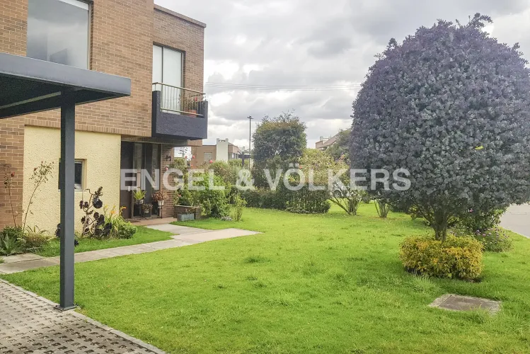 Casa de 3 alcobas en venta en Pueblo Viejo, Cota, 211 m² · foto 16 de 19