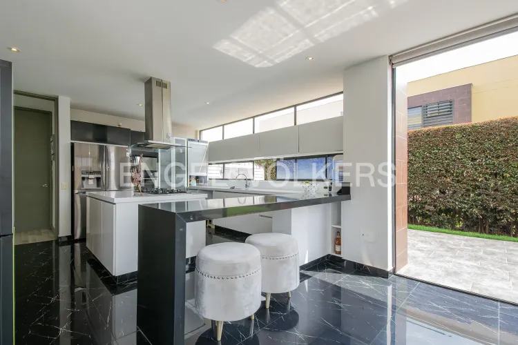 Casa de 4 alcobas en venta en Pueblo Viejo, Cota, 311 m² · foto 8 de 20