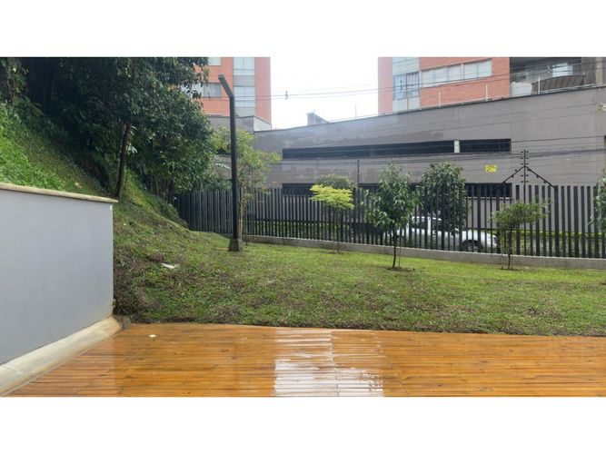 Apartamento de 2 alcobas en venta en Cumbres, Envigado, 95 m² · foto 18 de 24
