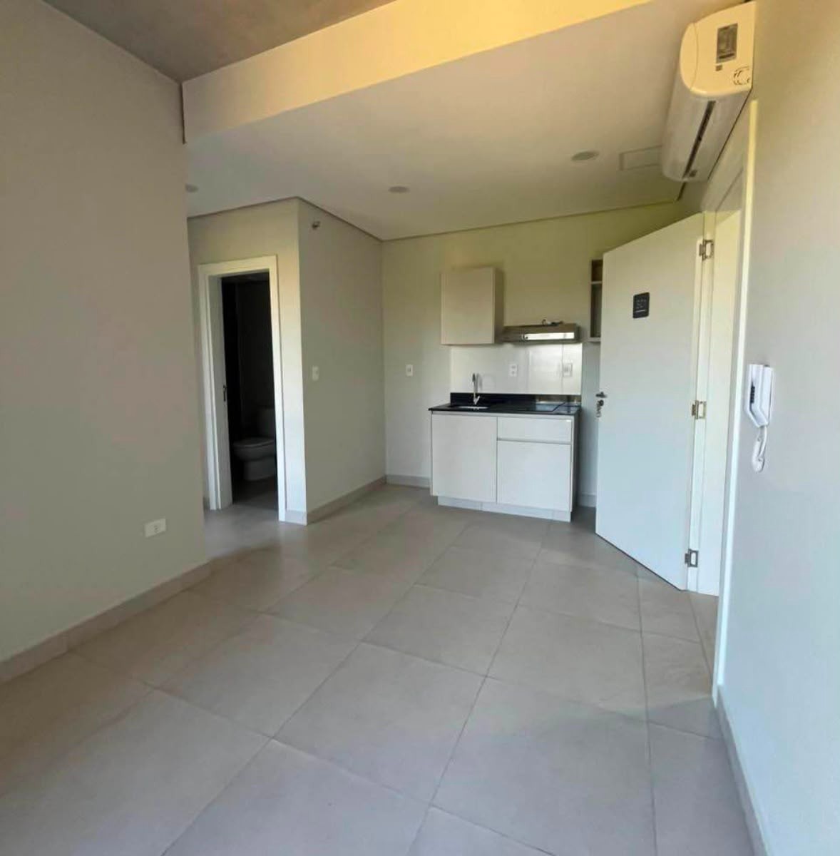 En Alquiler Departamento en Zuba 6 Luque — foto 2