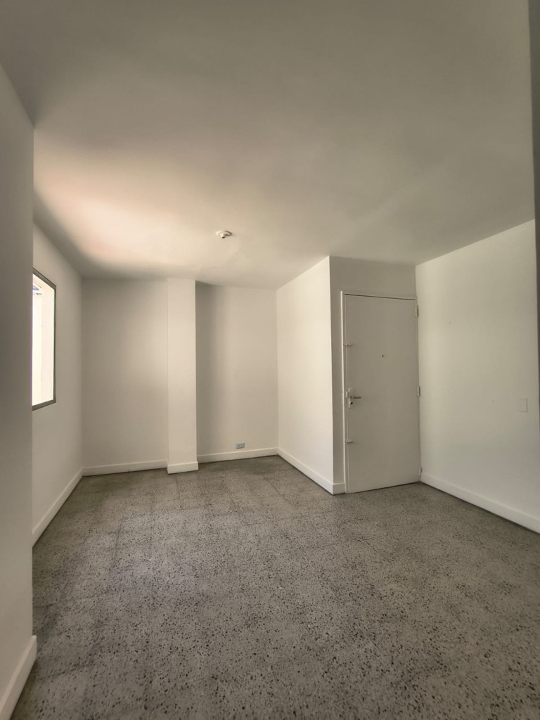 Apartamento en venta en La Candelaria, Medellín · foto 4 de 17