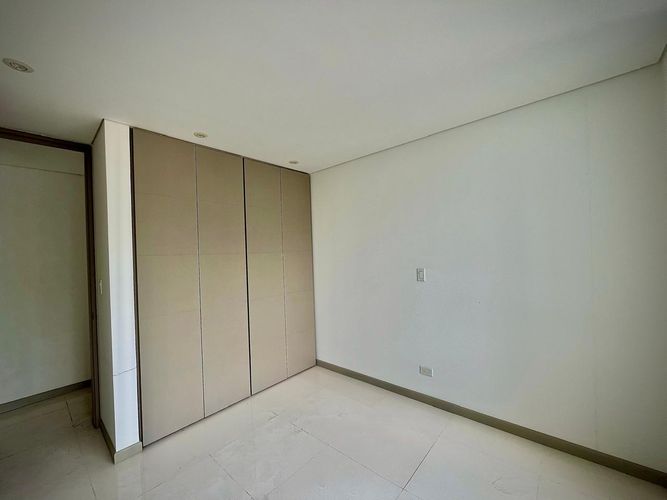 Apartamento de 2 alcobas en venta en Julio Campos Gonzalez, Girardot, 74 m² · foto 9 de 18