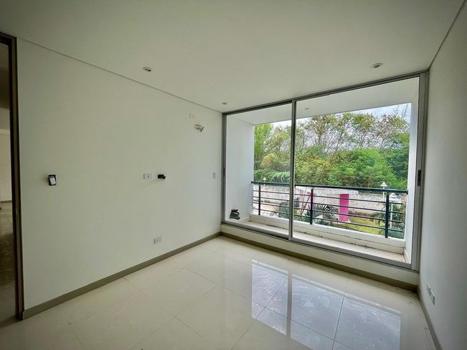 Apartamento de 2 alcobas en venta en Julio Campos Gonzalez, Girardot, 74 m² · foto 11 de 18