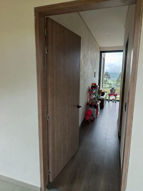 Casa de 5 alcobas en arriendo en Yerbabonita Bosque Nativo, Sopó, 366 m² · foto 19 de 24