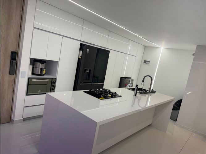 Apartamento de 3 alcobas en venta en Ciudad Del Río, Medellín, 119 m² · foto 7 de 24