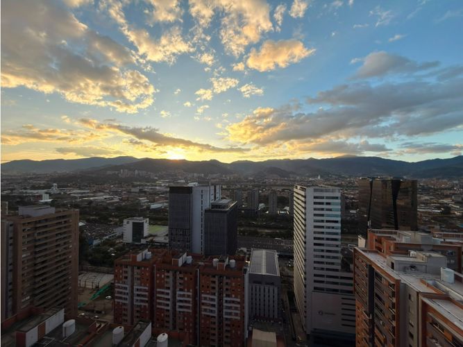 Apartamento de 3 alcobas en venta en Ciudad Del Río, Medellín, 119 m² · foto 16 de 24