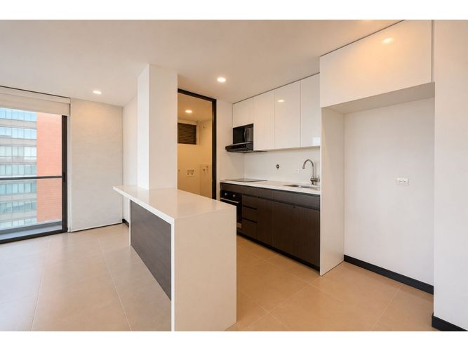Apartamento de 3 alcobas en arriendo en Altos Del Poblado, Medellín, 90 m² · foto 3 de 13