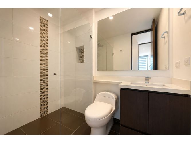 Apartamento de 3 alcobas en arriendo en Altos Del Poblado, Medellín, 90 m² · foto 12 de 13