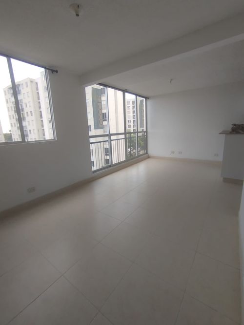 Apartamento de 2 alcobas en venta en Cencar- Yumbo, Yumbo, 48 m² · foto 2 de 13
