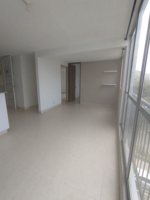 Apartamento de 2 alcobas en venta en Cencar- Yumbo, Yumbo, 48 m² · foto 3 de 13