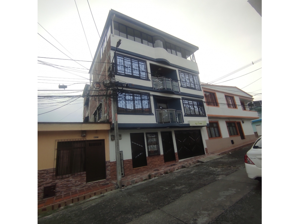 Casa en venta en San Fernando, Dosquebradas · foto 2 de 24