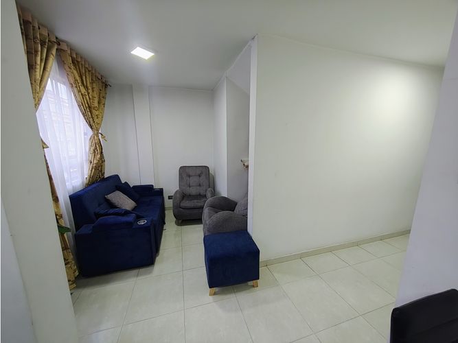Casa de 6 alcobas en venta en Escocia, Bogotá, 144 m² · foto 3 de 24
