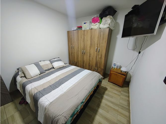 Casa de 6 alcobas en venta en Escocia, Bogotá, 144 m² · foto 6 de 24