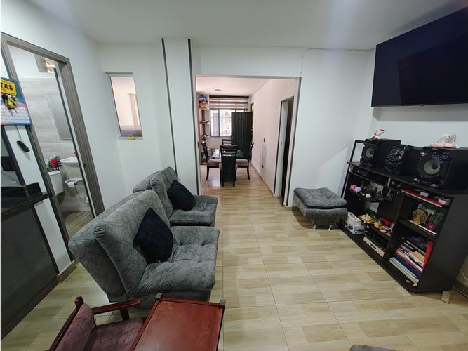 Casa de 6 alcobas en venta en Escocia, Bogotá, 144 m² · foto 19 de 24