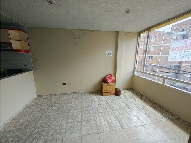 Casa de 8 alcobas en venta en Casa Loma, Bogotá, 215 m² · foto 7 de 24