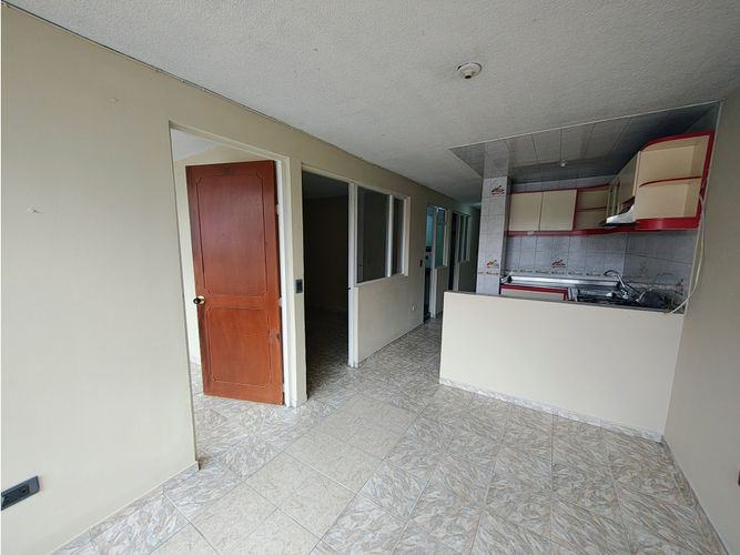 Casa de 8 alcobas en venta en Casa Loma, Bogotá, 215 m² · foto 8 de 24