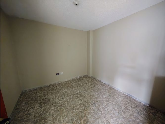 Casa de 8 alcobas en venta en Casa Loma, Bogotá, 215 m² · foto 11 de 24