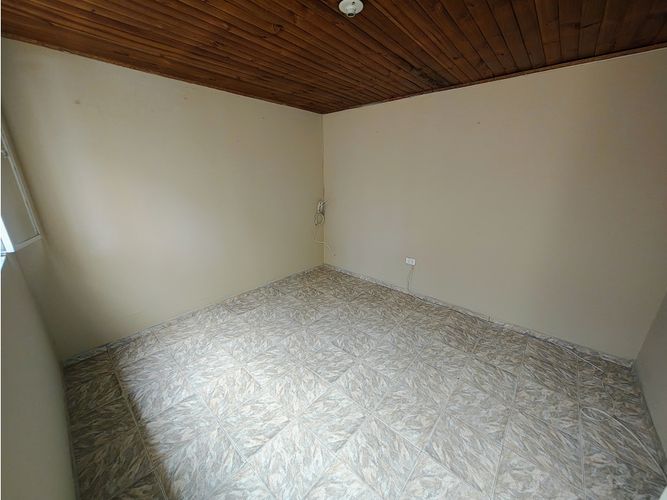 Casa de 8 alcobas en venta en Casa Loma, Bogotá, 215 m² · foto 20 de 24
