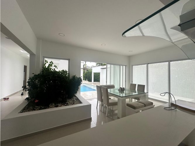 Casa de 4 alcobas en venta en Villavicencio, Villavicencio, 537 m² · foto 8 de 24