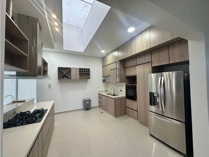 Casa de 4 alcobas en venta en Villavicencio, Villavicencio, 537 m² · foto 12 de 24