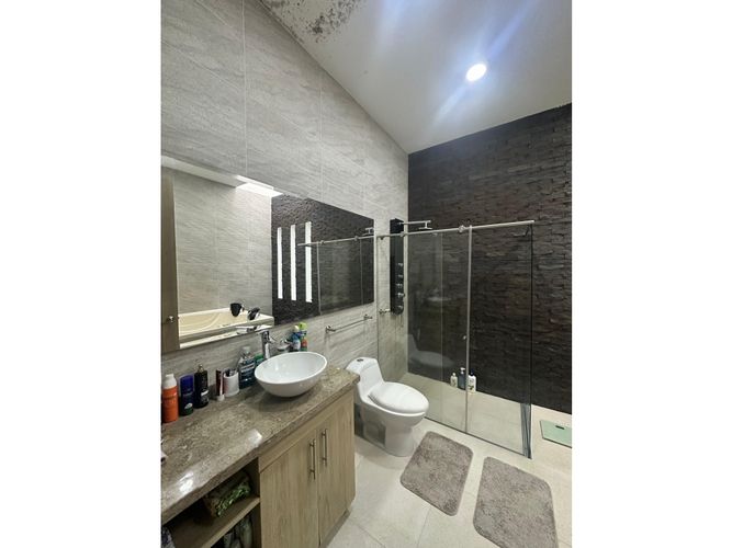 Casa de 4 alcobas en venta en Villavicencio, Villavicencio, 537 m² · foto 20 de 24
