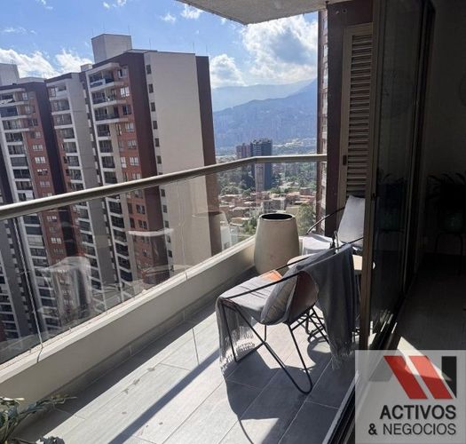 Apartamento de 3 alcobas en venta en Belén, Medellín, 98 m² · foto 4 de 19
