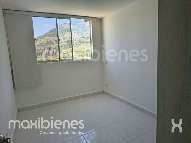 Apartamento de 2 alcobas en venta en Machado, Copacabana, 62 m² · foto 6 de 11