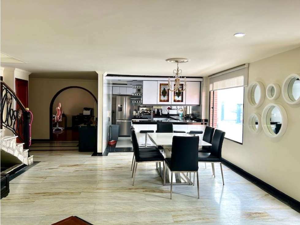 Apartamento en venta en Santa Barbara, Bogotá · foto 3 de 24
