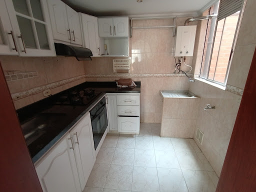 Apartamento en venta en Gran Granada, Bogotá · foto 8 de 24