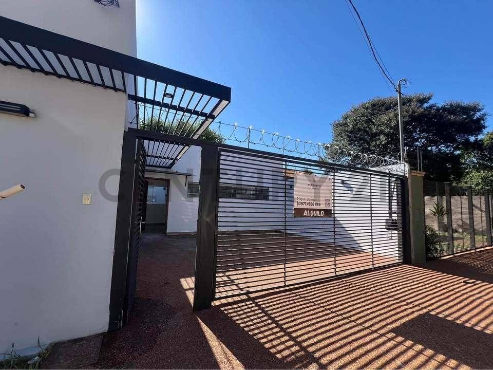 Alquiler de Casa Dúplex en Luque, Central — foto 2