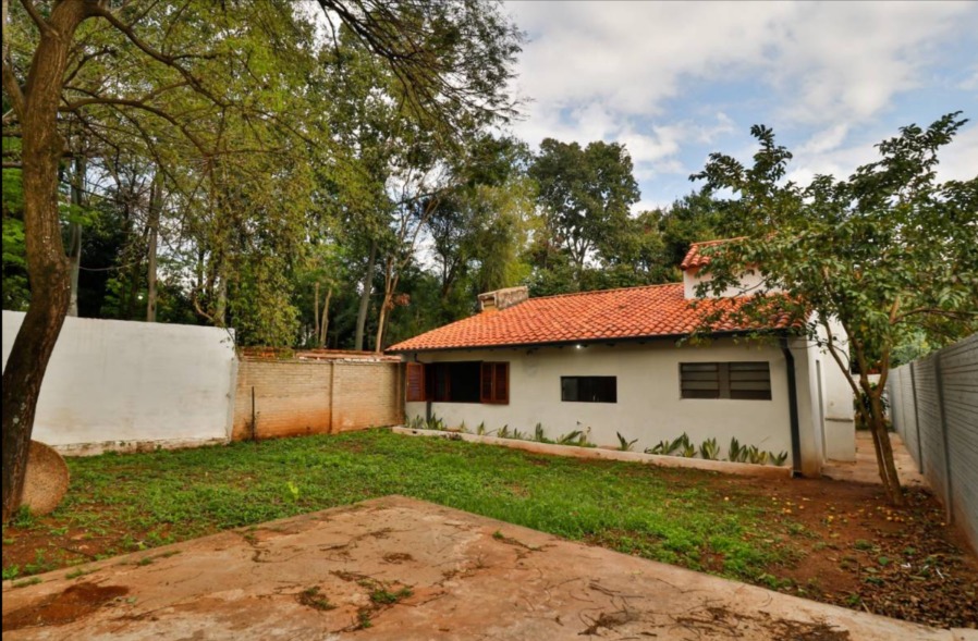 EN ALQUILER CASA EN FERNANDO DE LA MORA ZONA NORTE — foto 2