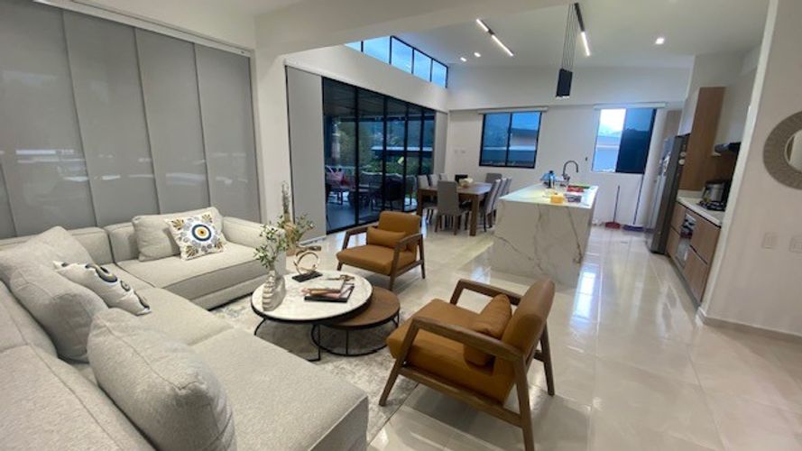 Casa de 3 alcobas en venta en Mesa De Los Santos, Piedecuesta, 117 m² · foto 2 de 23